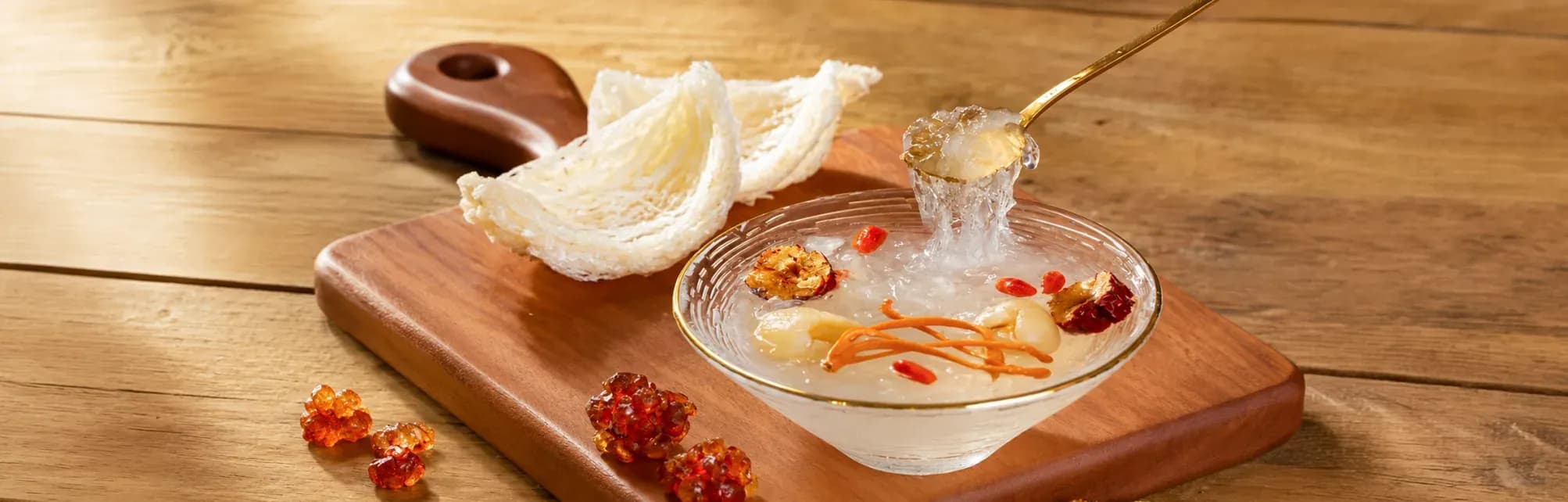 Chén yến chưng nhân sâm