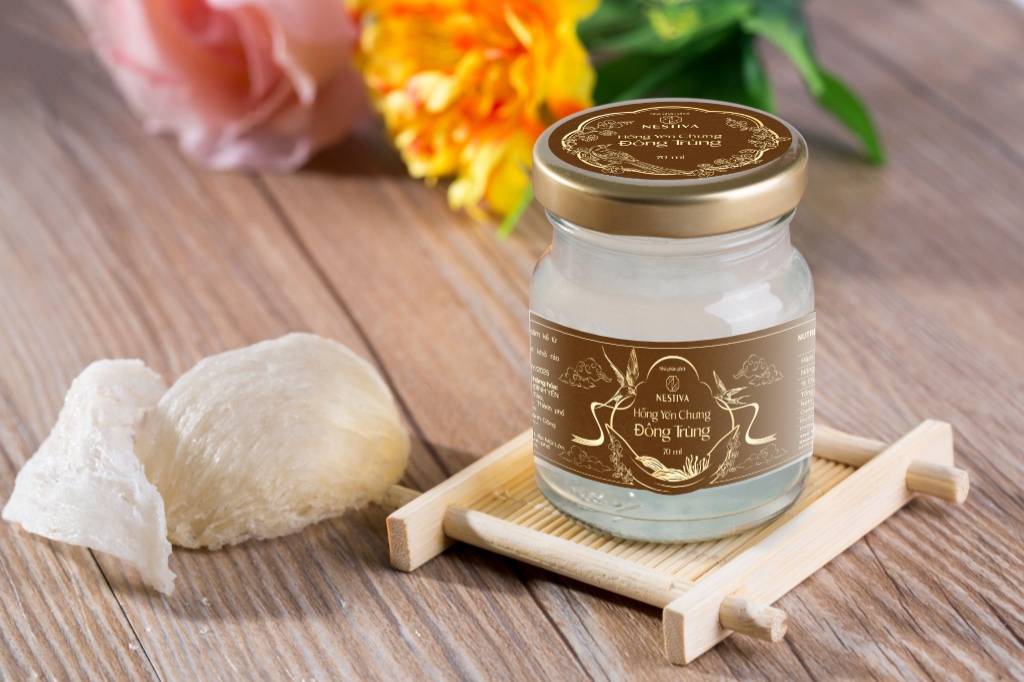 Hồng Yến Chưng Đông Trùng