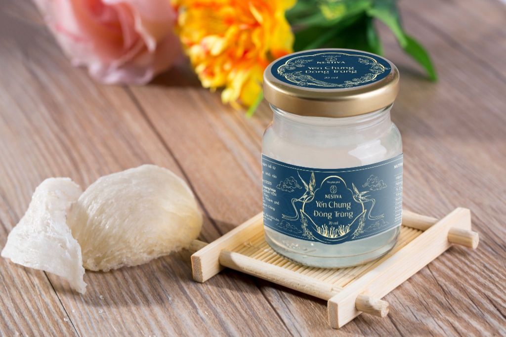 Yến Chưng Đông Trùng